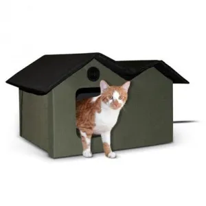 Extra-Wide Outdoor Kitty House