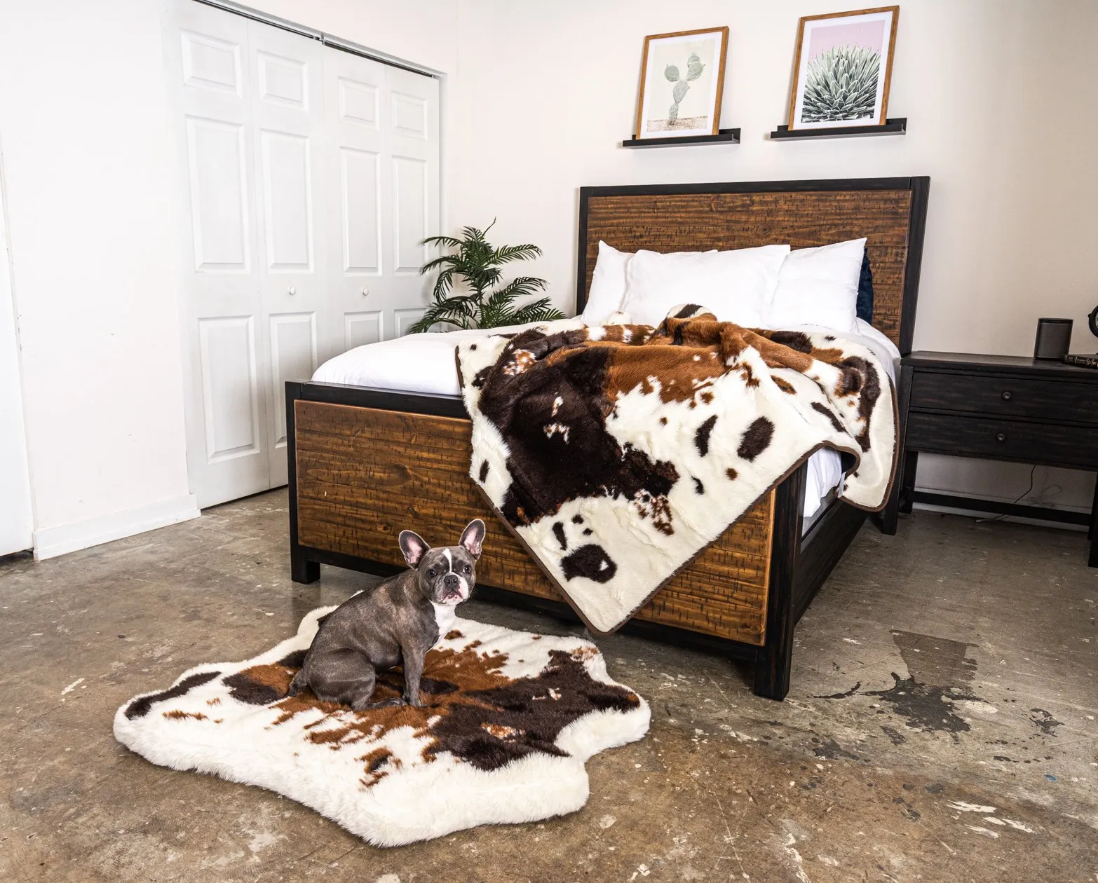 PupRug™ Junior Memory Foam Bed   Matching Waterproof Blanket Bundle - Brown Faux Cowhide