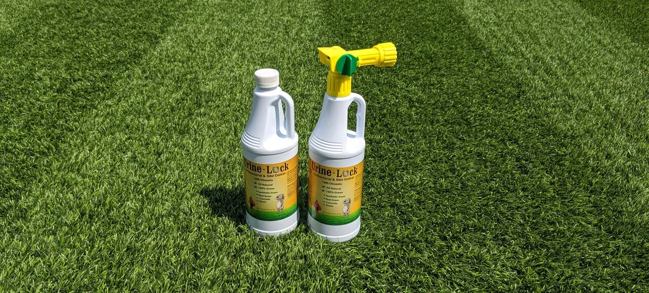 Urine Luck Synthetic Turf Cleaner & Deodorizer 2 Bottle Pack (64 Fl Oz / $0.85 per Fl Oz)