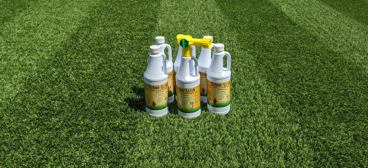 Urine Luck Synthetic Turf Cleaner & Deodorizer 6 Bottle Pack (192 Fl Oz/ $0.72 per Fl Oz)